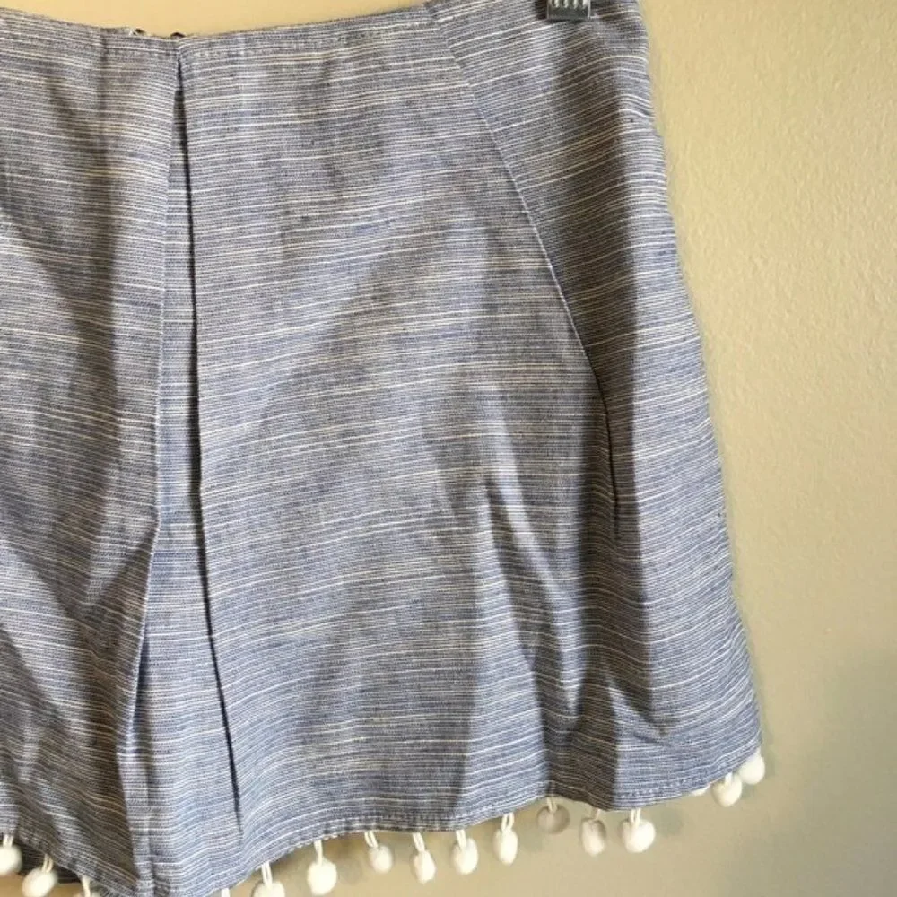 Line + Dot‎ small blue shorts